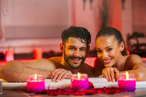 amoureux bain moussant romantique|Des astuces pour faire un bain moussant romantique